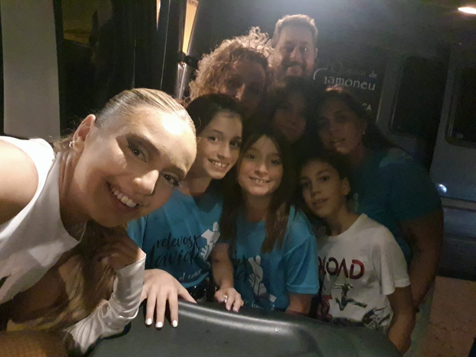 Cumpliendo deseos con ANA MENA